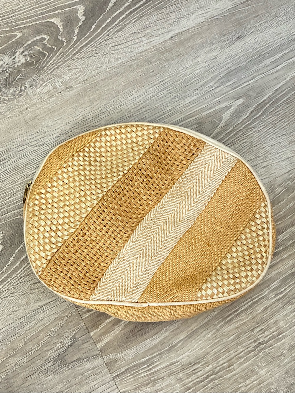 Oscar De La Renta Straw Woven makeup travel bag